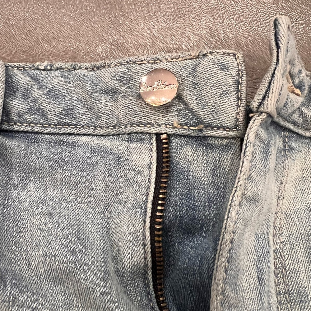 Sam Edelman The Riley Denim Skirt. Size 28 - Picture 2 of 14